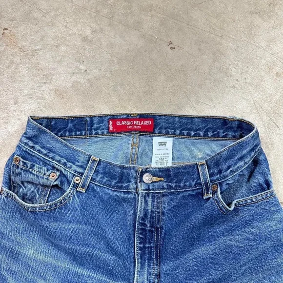 Levi’s 550 Jeans - Picture 4 of 4